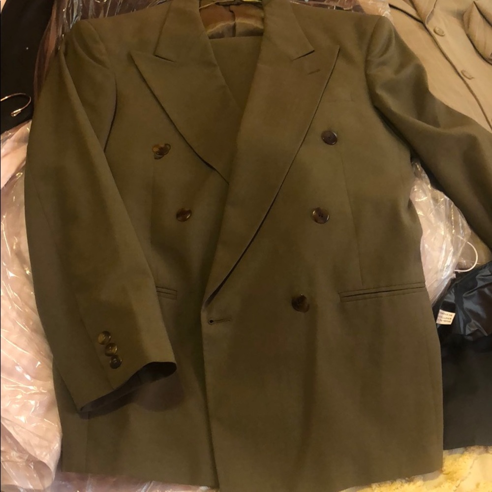 Men’s Suit